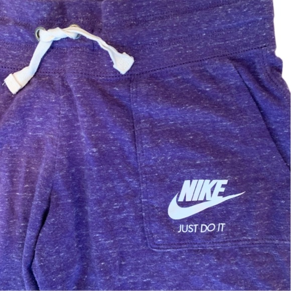 Girls Knee Length Nike Sweatpants - Picture 3 of 4